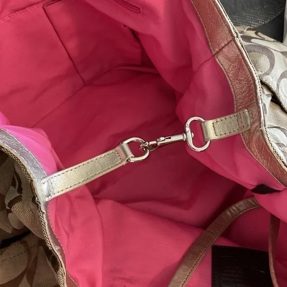 Coach XL gold lined hot pink multi pockets purse spacious bag purse - Picture 13 of 17